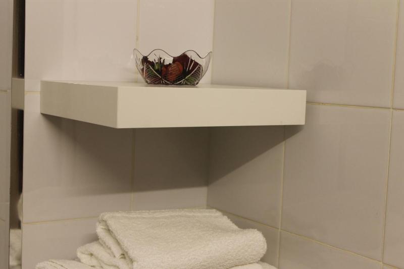 B&B La Torretta Chiaia - image 14