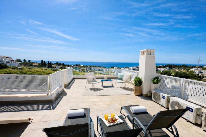 Capistrano Blue - image 9