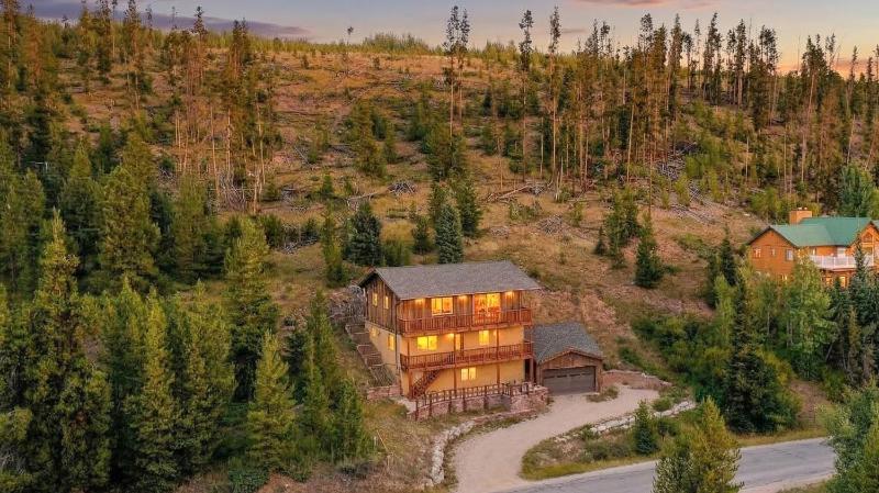 Breck Mountain Lookout - Dog Friendly Home - image 36