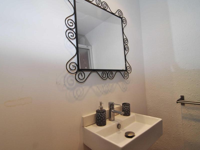 Apartamento acogedor en el centro de L'Escala con terraza privada - HISP-7-28 - image 15