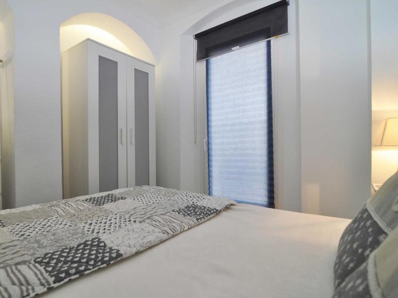 Apartamento acogedor en el centro de L'Escala con terraza privada - HISP-7-28 - image 13