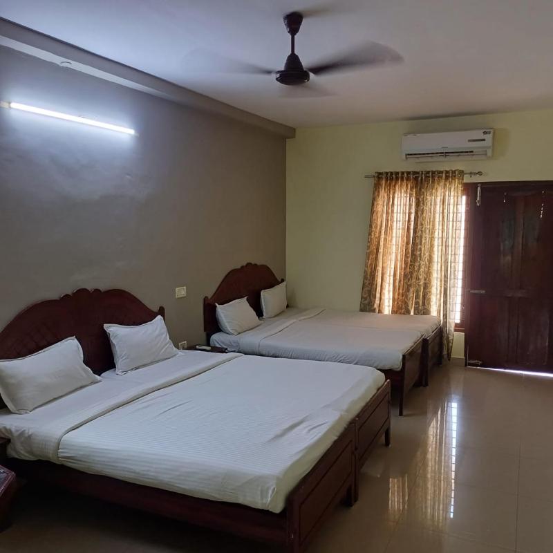Royal Residency - image 13