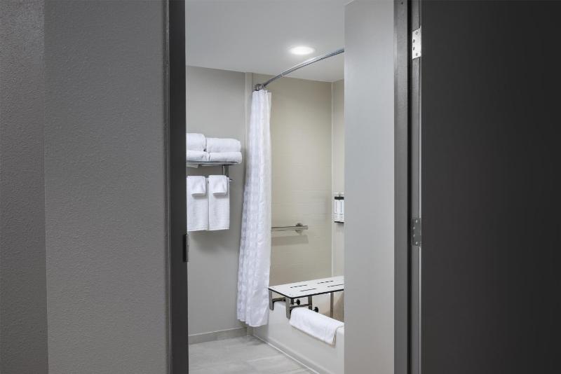 Hyatt Place Atlanta/Cobb Galleria - image 8