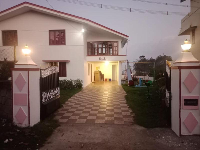 RJ Cottage - image 10