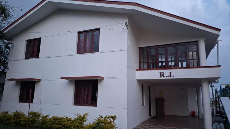 RJ Cottage - image 5