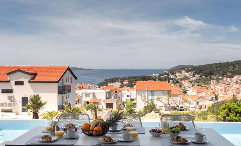 Luxury Villa Omnia Hvar with infinity pool - image 9