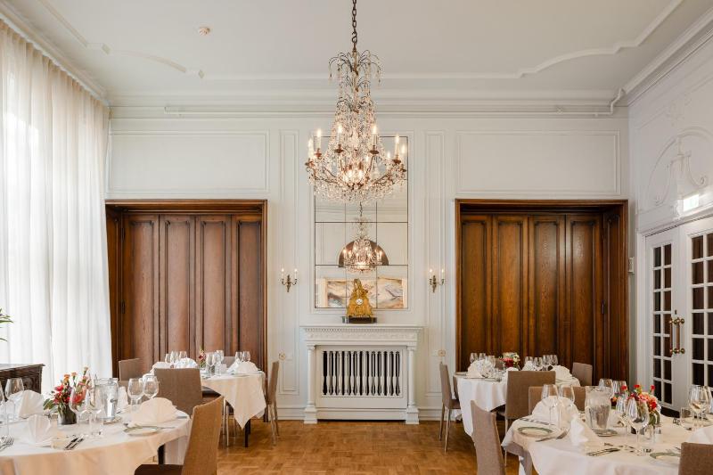 Grand Hotel Terminus - image 13