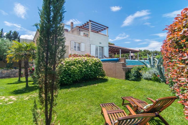 Luxury Seafront Villa Mediterranean on Brač with pool - image 48