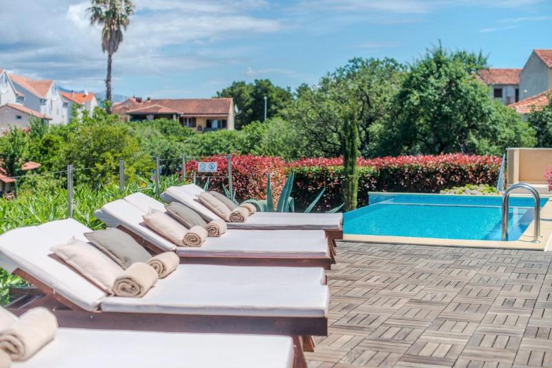 Luxury Seafront Villa Mediterranean on Brač with pool - image 13