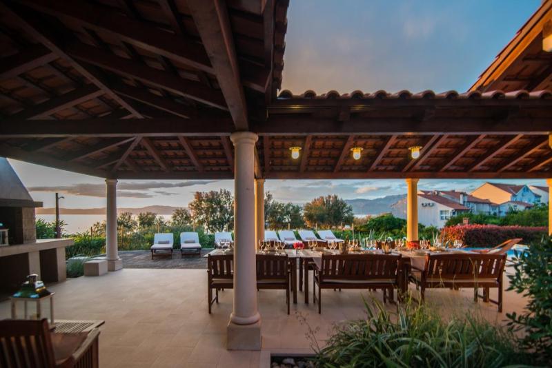 Luxury Seafront Villa Mediterranean on Brač with pool - image 24