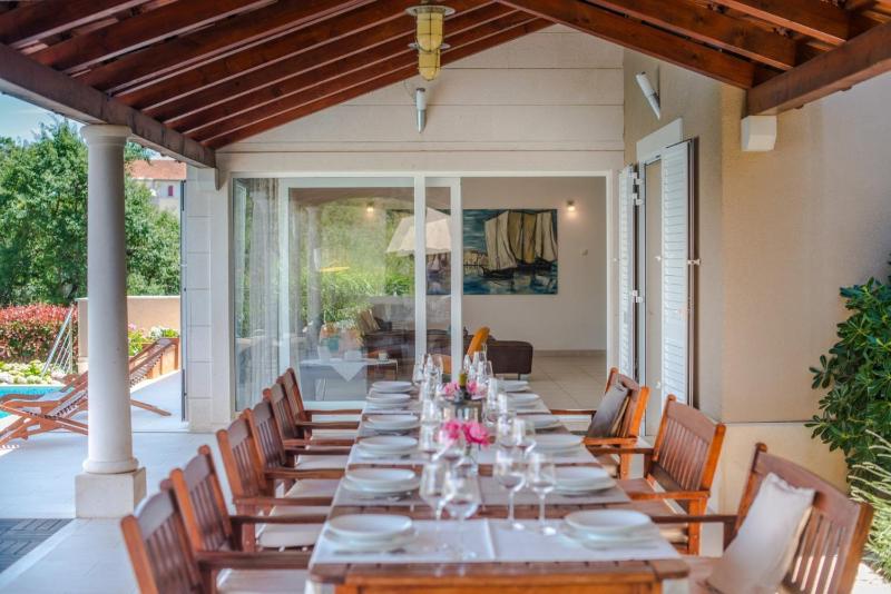 Luxury Seafront Villa Mediterranean on Brač with pool - image 42
