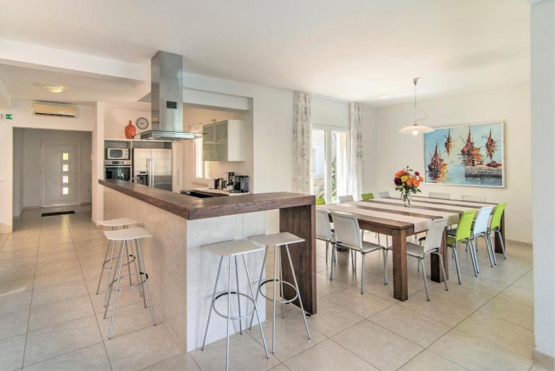 Luxury Seafront Villa Mediterranean on Brač with pool - image 22
