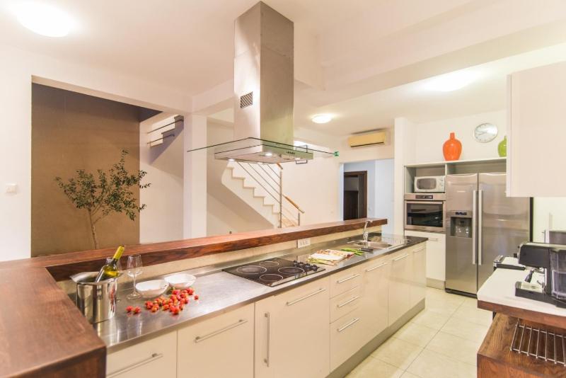 Luxury Seafront Villa Mediterranean on Brač with pool - image 18