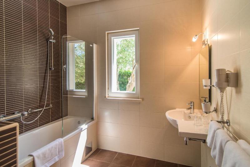 Luxury Seafront Villa Mediterranean on Brač with pool - image 27