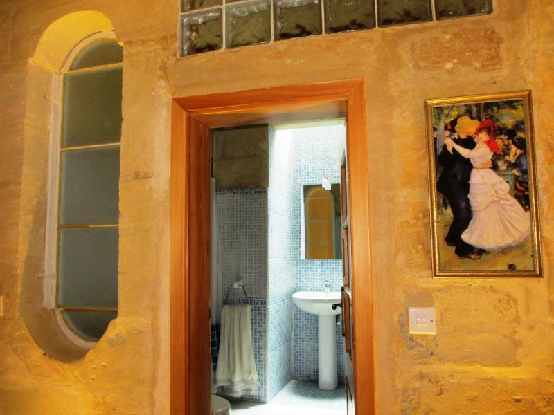 19th Century Apartment - image 7
