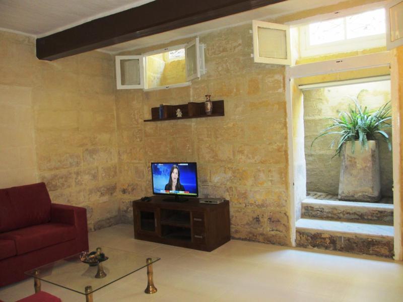 19th Century Apartment - image 11
