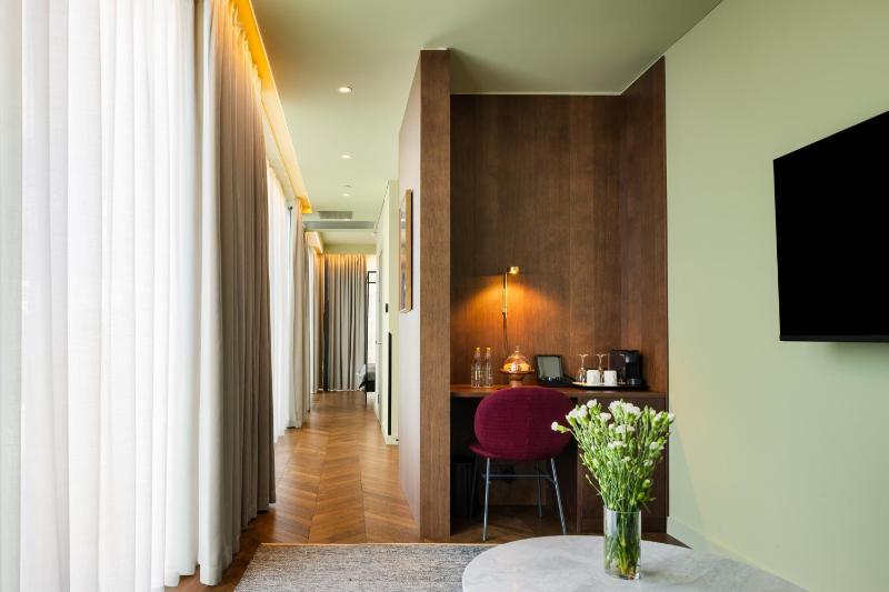 Grand Hotel Terminus - image 14
