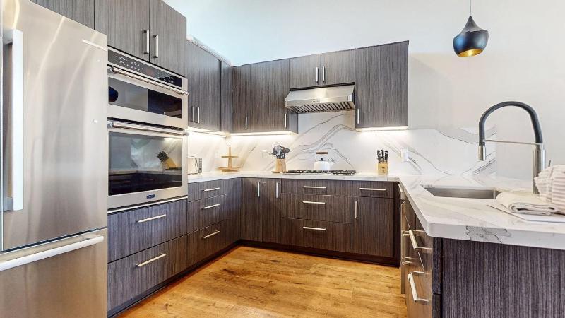 Chateau Sans Nom #35 condo - image 32
