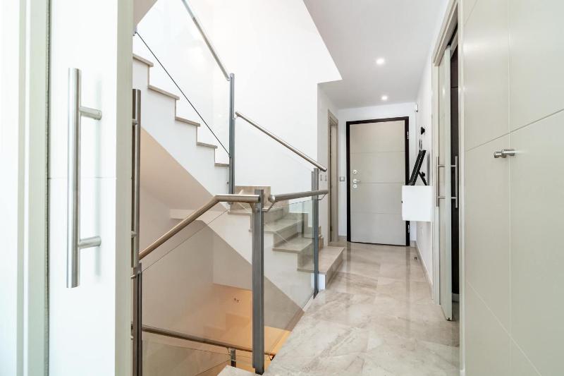 Nueva Andalucia Townhouse Private Garden and Garage - image 12