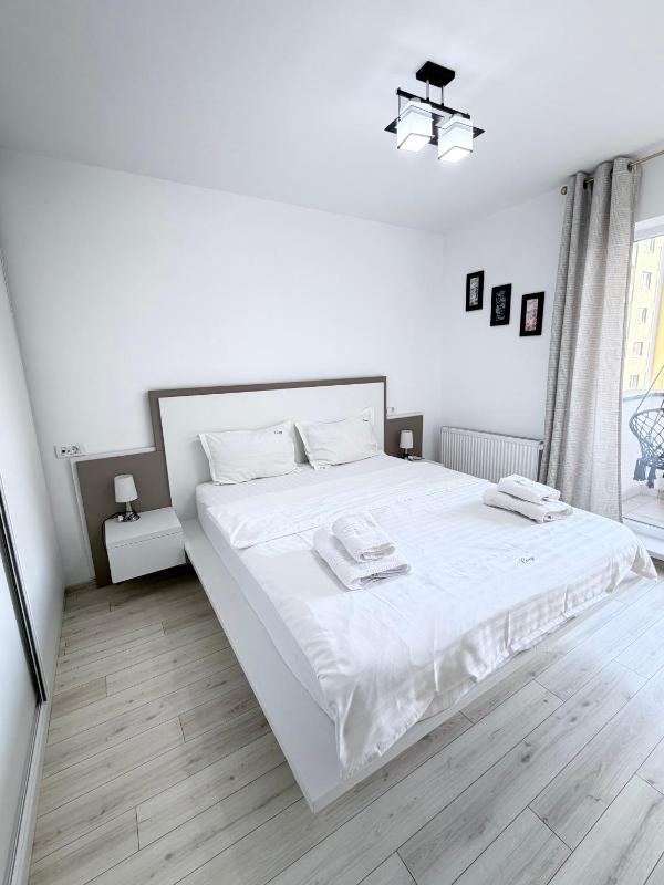 Luxury Collection Apartments - Coresi Mall Area - image 8