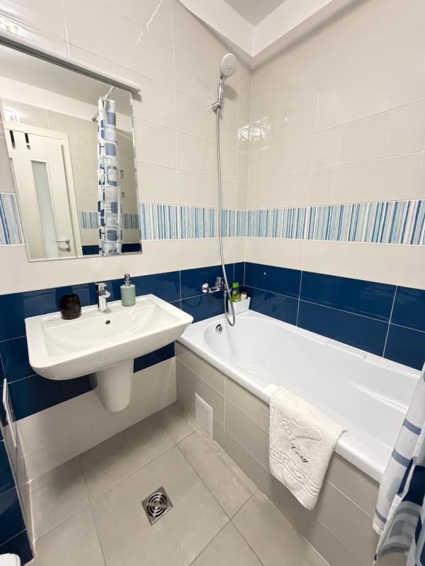 Luxury Collection Apartments - Coresi Mall Area - image 11