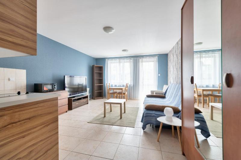 Apartment Smart Studio with Parking & Balcony in Sopot by Noclegi Renters - image 9