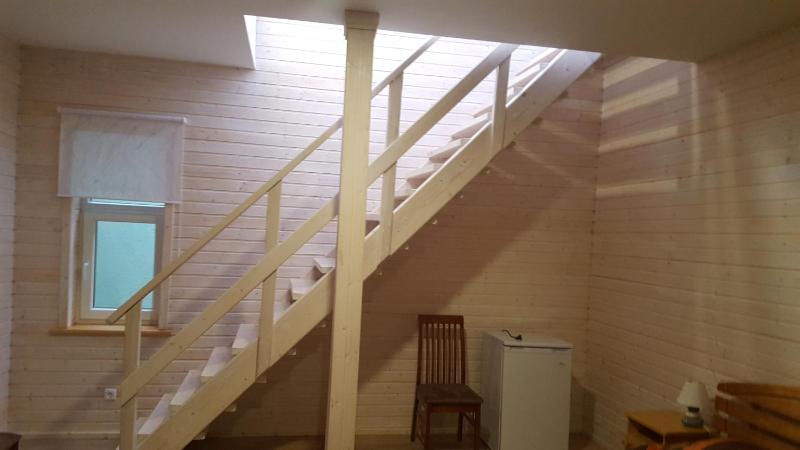Family Room image 3