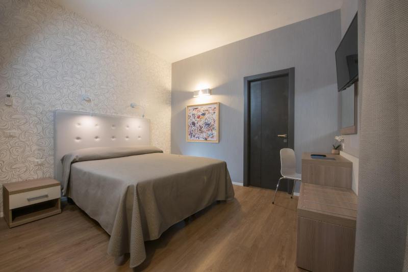 Double Room with Private Bathroom image 3