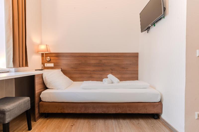 Atrium Hotel Salzburg - image 4