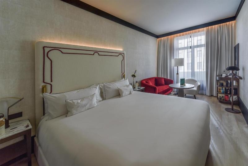 Hotel Montera Madrid Curio Collection by Hilton - image 14