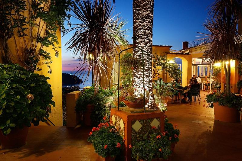 Hotel Monti - image 12