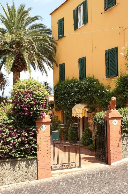 Hotel Monti - image 14