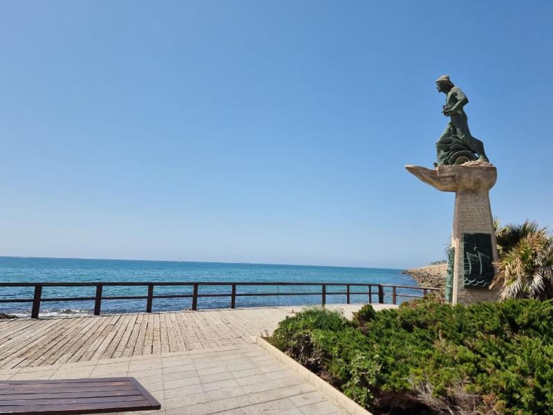 Torrevieja 2 BR and Parking - image 6