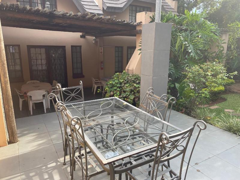 Lalakamnandi Guesthouse - image 3