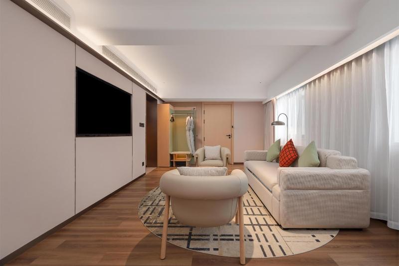 Hilton Garden Inn Shenzhen Luohu Port - image 25