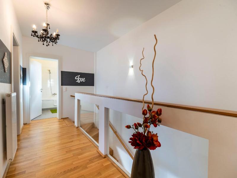 Premium Duplex 2BR for 6 with Balcony near City Museums Metro U3 U2 - image 14