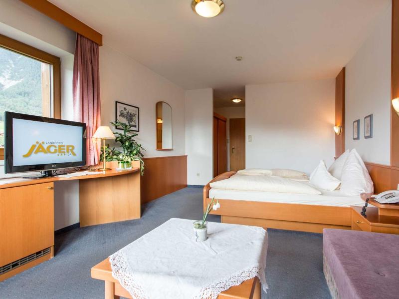 Double Room image 2