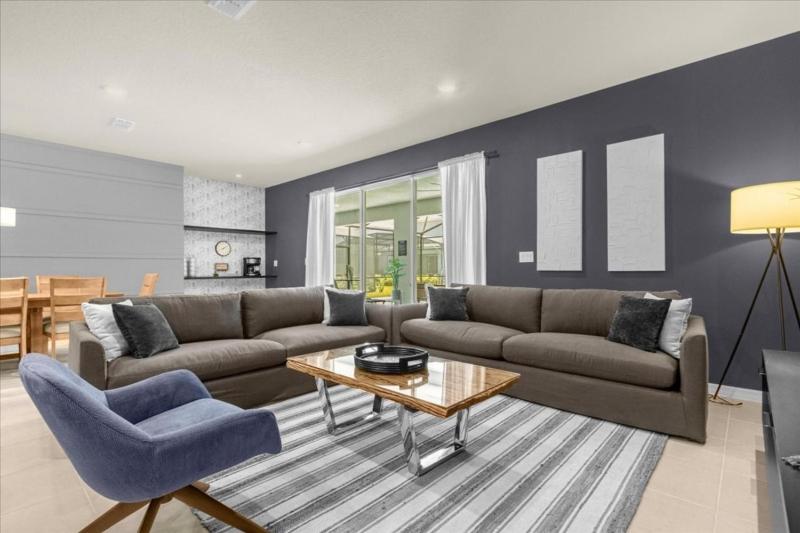 10 Bedrooms 8 Bathrooms Windsor Island 4141LA home - image 39