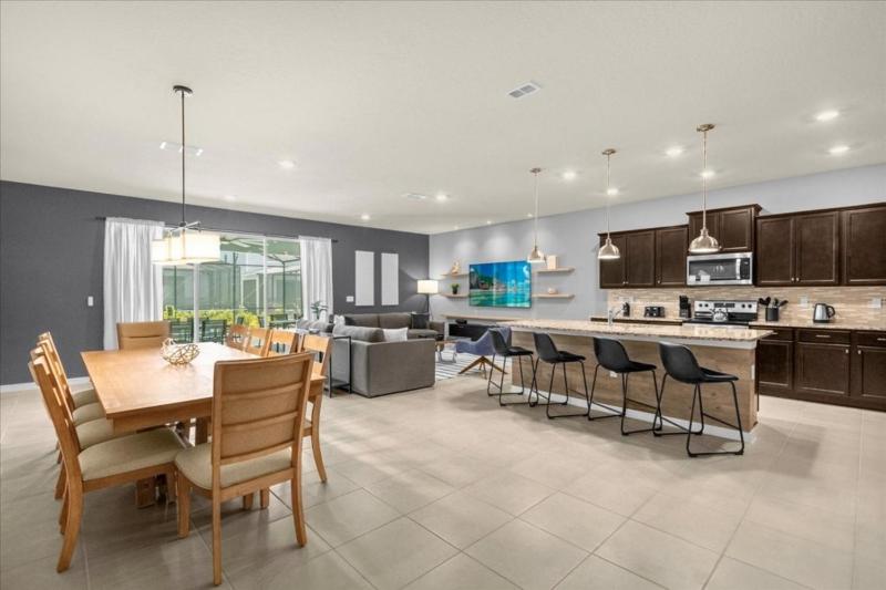 10 Bedrooms 8 Bathrooms Windsor Island 4141LA home - image 27