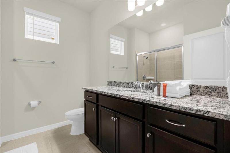10 Bedrooms 8 Bathrooms Windsor Island 4141LA home - image 15
