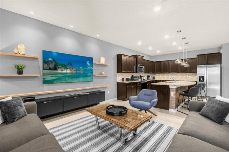 10 Bedrooms 8 Bathrooms Windsor Island 4141LA home - image 14