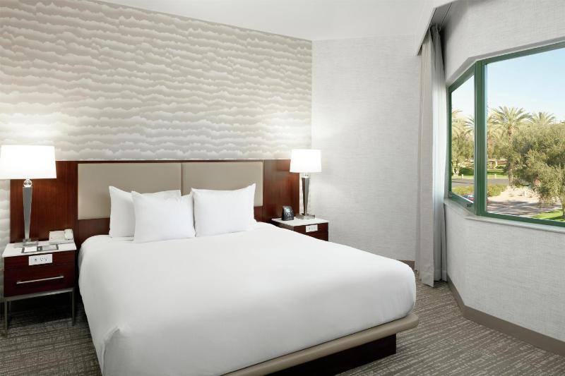 DoubleTree Suites by Hilton Hotel Phoenix - image 22
