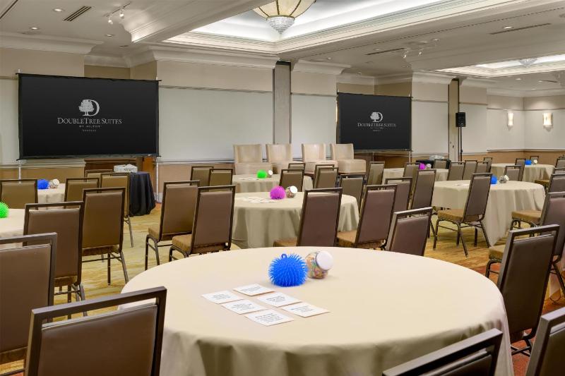 DoubleTree Suites by Hilton Hotel Phoenix - image 16
