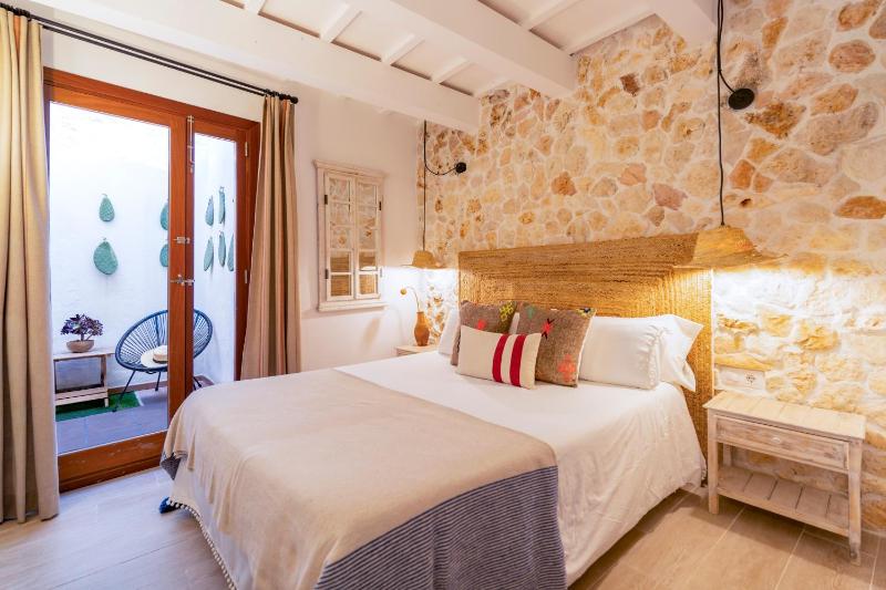 Calma Hotel - image 15