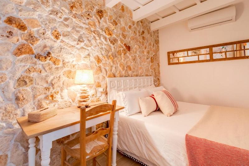 Calma Hotel - image 24