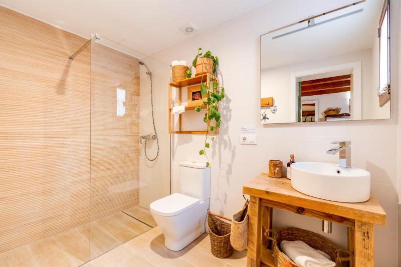 Calma Hotel - image 23