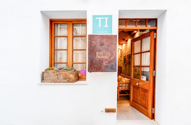 Calma Hotel - image 32