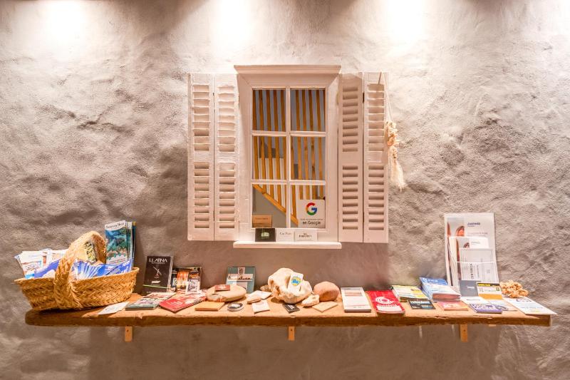 Calma Hotel - image 35