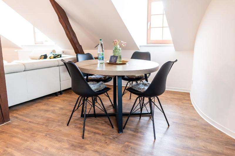 Vita Aurum Stays - Elbe-Apartments Dresden Neustadt - BRIGHT Collection - image 8