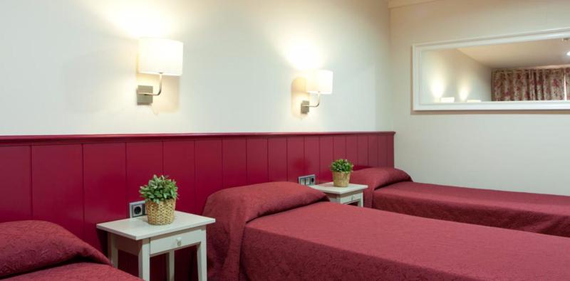 Triple Room image 2
